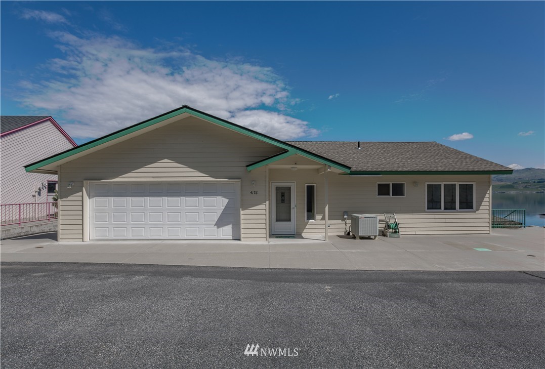 4176 South Lakeshore Road Chelan, WA 98816 - Photo 24 of 25 Gallery Image 24