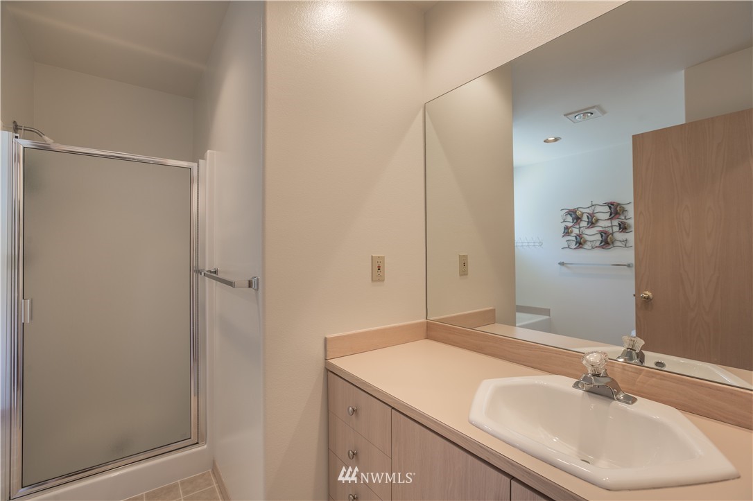 4176 South Lakeshore Road Chelan, WA 98816 - Photo 9 of 25 Gallery Image 9