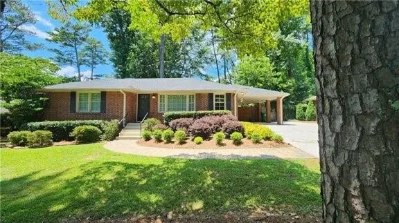 $2,300 | 2132 Clairmont Road, Decatur, GA 30033