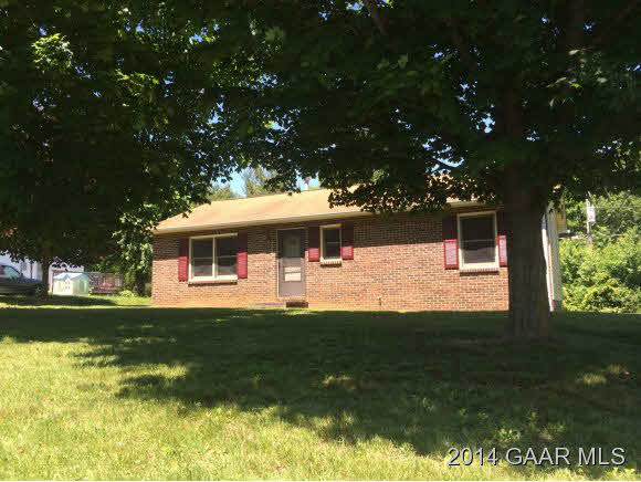 38 Buckboard Road Waynesboro, VA 22980 - Photo 3 of 10 a front view of a house with a garden