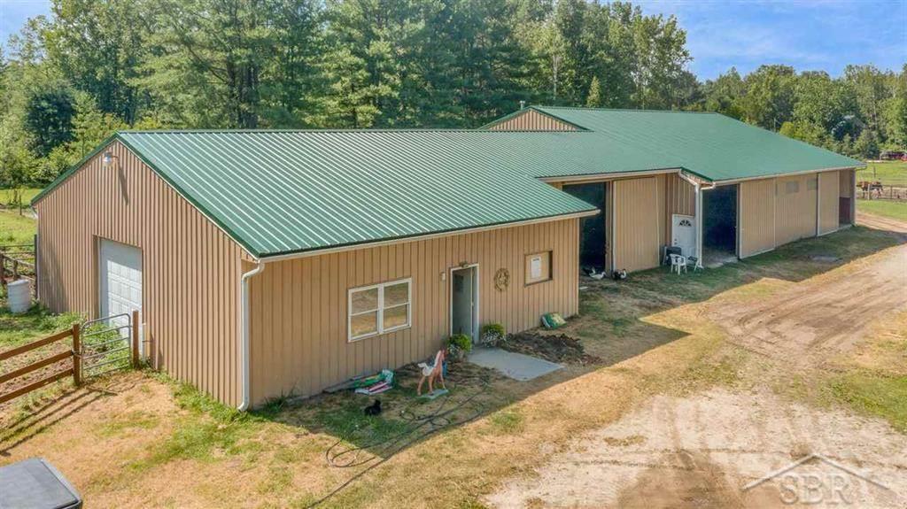 1232 South 8 Mile Road Midland, MI 48640 - Photo 3 of 32
