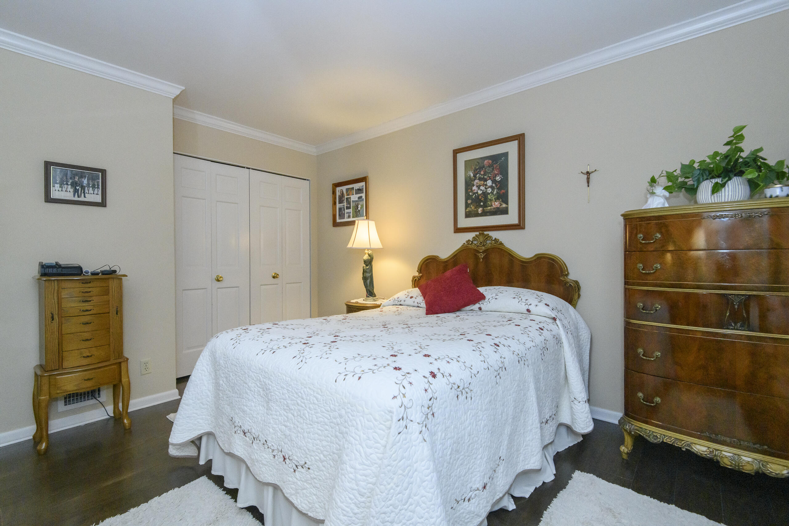 13335 Watertown Plank Road, Unit 110 Elm Grove, WI 53122 - Photo 16 of 32 13335_110 Watertown Plk-16