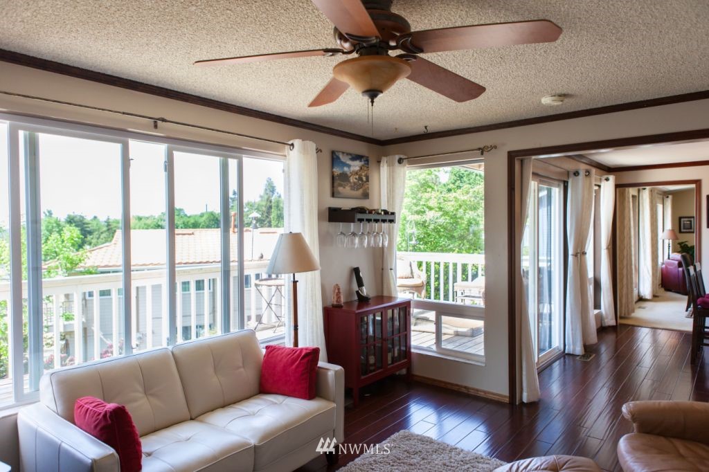 1813 Kennewick Circle Southeast Renton, WA 98055 - Photo 12 of 25