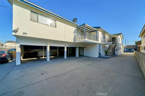 $2,200 | 1639 West 218th Street, Unit 3, Torrance, CA 90501