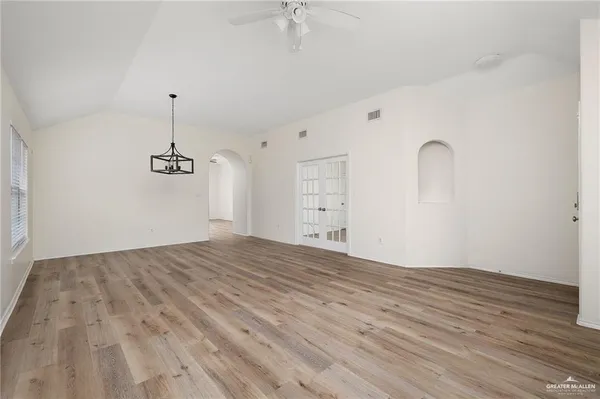 $2,100 | 3503 Santa Idalia Circle, Mission, TX 78572