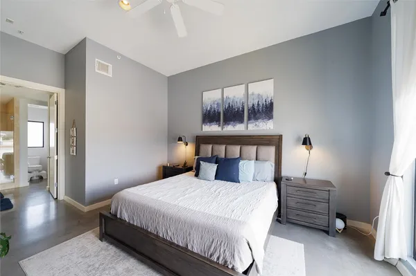 $3,000 | 2525 South Lamar Boulevard, Unit 304, Austin, TX 78704