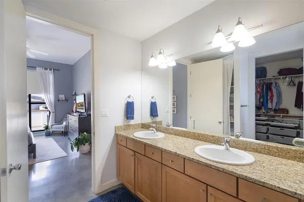 $3,000 | 2525 South Lamar Boulevard, Unit 304, Austin, TX 78704