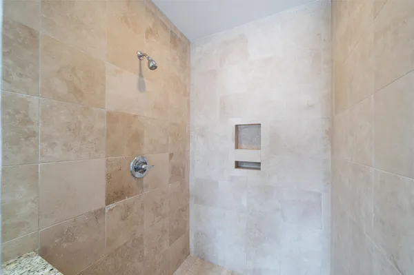 $3,000 | 2525 South Lamar Boulevard, Unit 304, Austin, TX 78704