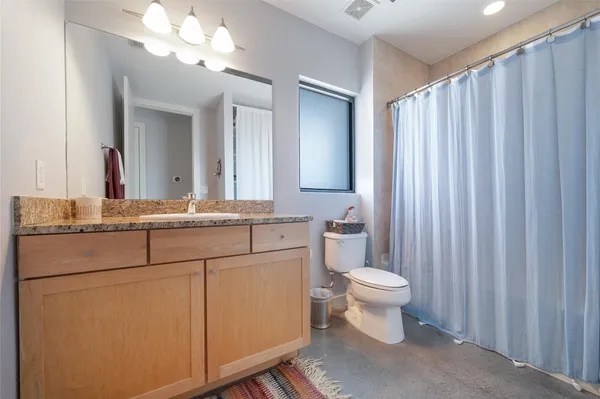 $3,000 | 2525 South Lamar Boulevard, Unit 304, Austin, TX 78704