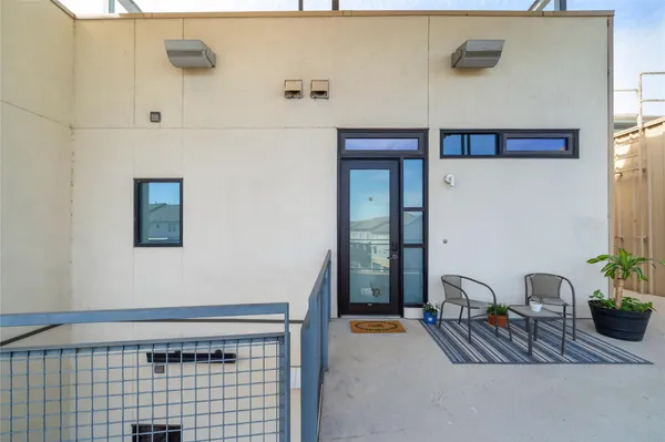 $3,000 | 2525 South Lamar Boulevard, Unit 304, Austin, TX 78704