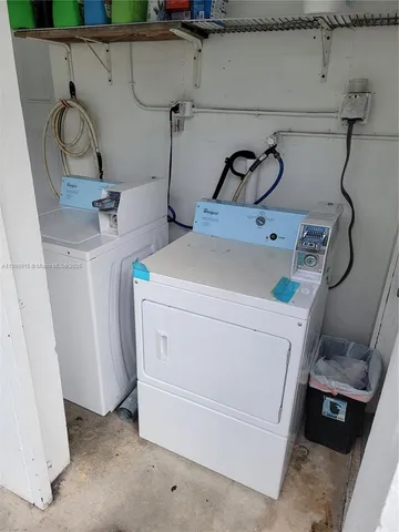 $2,850 | 3433 Southwest 12th Street, Unit UPSTAIRS, Miami, FL 33135