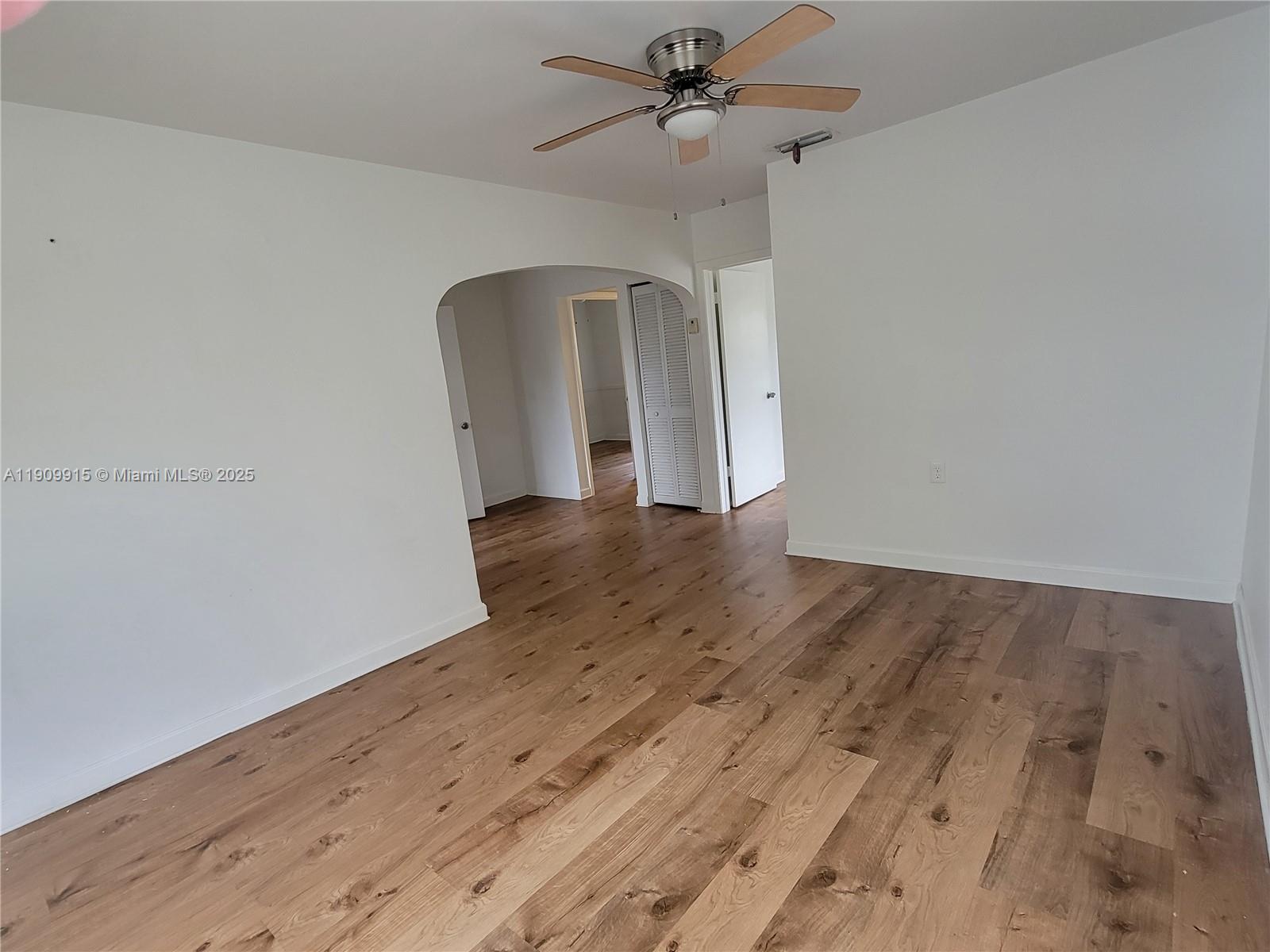 3433 Southwest 12th Street, Unit UPSTAIRS Miami, FL 33135 - Photo 5 of 23