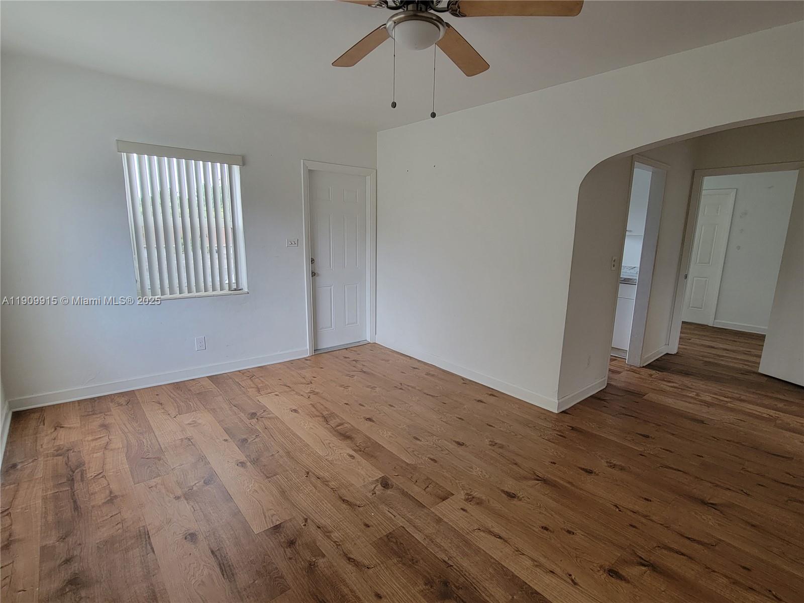 3433 Southwest 12th Street, Unit UPSTAIRS Miami, FL 33135 - Photo 6 of 23