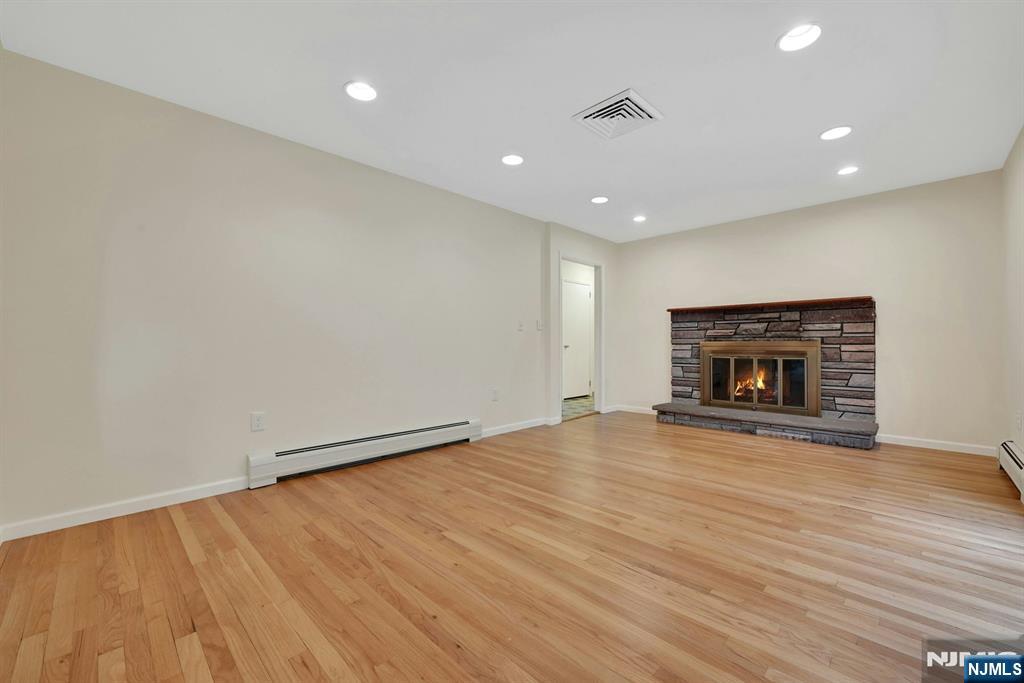 26 Alpine Drive Wayne, NJ 07470 - Photo 16 of 45