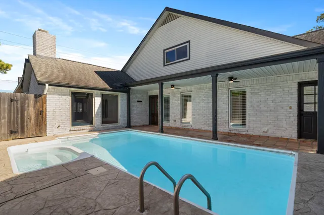 $515,000 | 722 Merrick Drive, Sugar Land, TX 77478