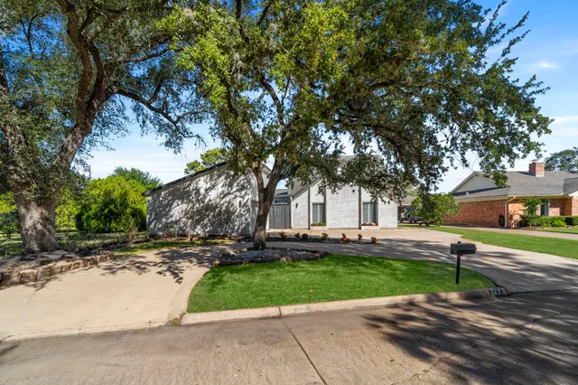 $515,000 | 722 Merrick Drive, Sugar Land, TX 77478