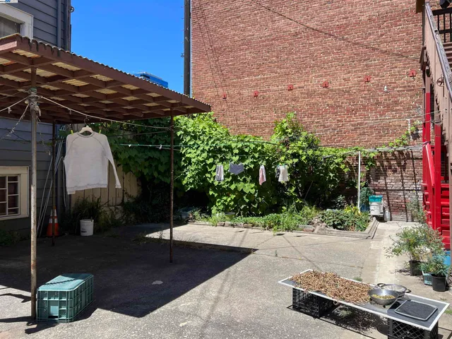 $795,000 | 905-907 Alice Street, Oakland, CA 94607