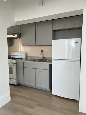 $795,000 | 905-907 Alice Street, Oakland, CA 94607