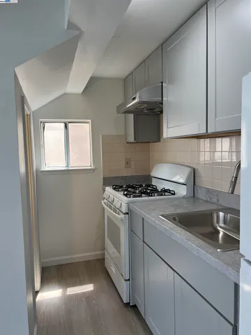 $795,000 | 905-907 Alice Street, Oakland, CA 94607