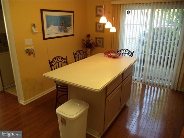 122 Coburn Road Pennington, NJ 08534 - Photo 8 of 21 Kitchen
