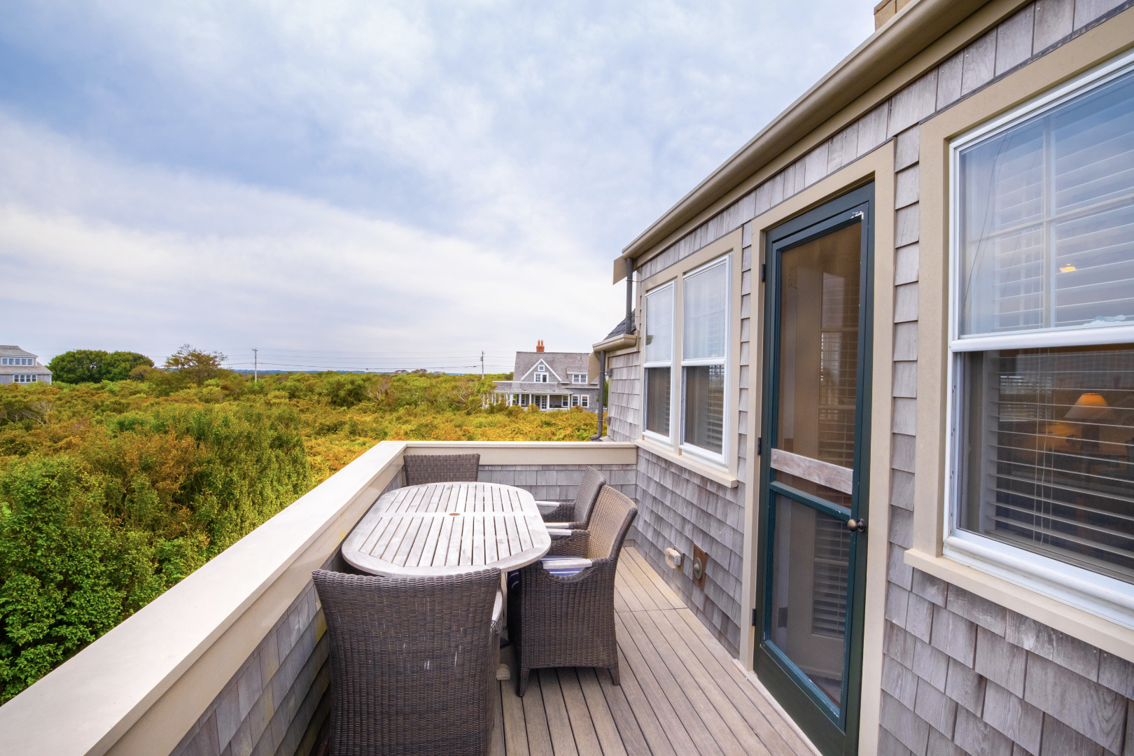82 A Baxter Road Nantucket, MA 02554 - Photo 5 of 19 Gallery Image 5