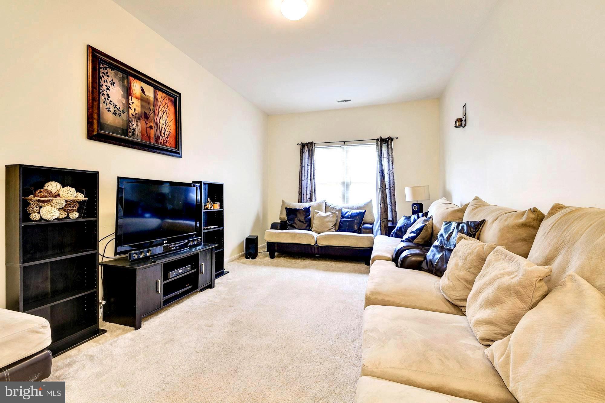 3936 Rolling Rd. Baltimore, MD 21208 - Photo 11 of 27
