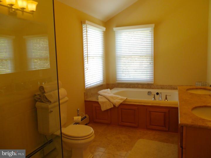 3873 Robin Road Buckingham, PA 18925 - Photo 14 of 23