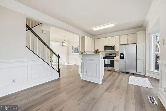 $495,000 | 15461 Port Washington Court, Dumfries, VA 22025