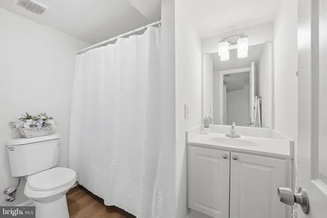 $495,000 | 15461 Port Washington Court, Dumfries, VA 22025