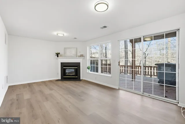 $495,000 | 15461 Port Washington Court, Dumfries, VA 22025