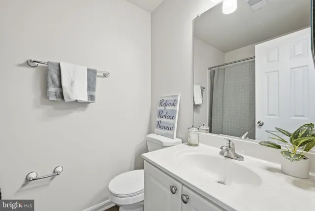 $495,000 | 15461 Port Washington Court, Dumfries, VA 22025