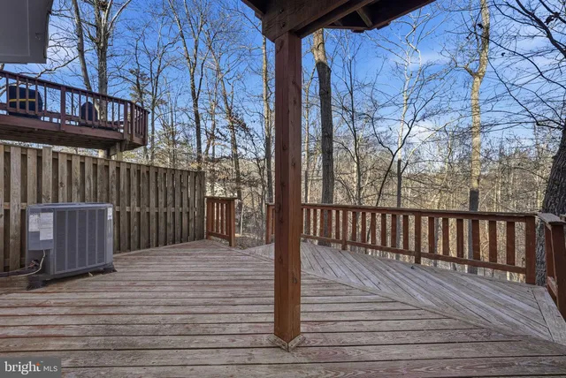 $495,000 | 15461 Port Washington Court, Dumfries, VA 22025