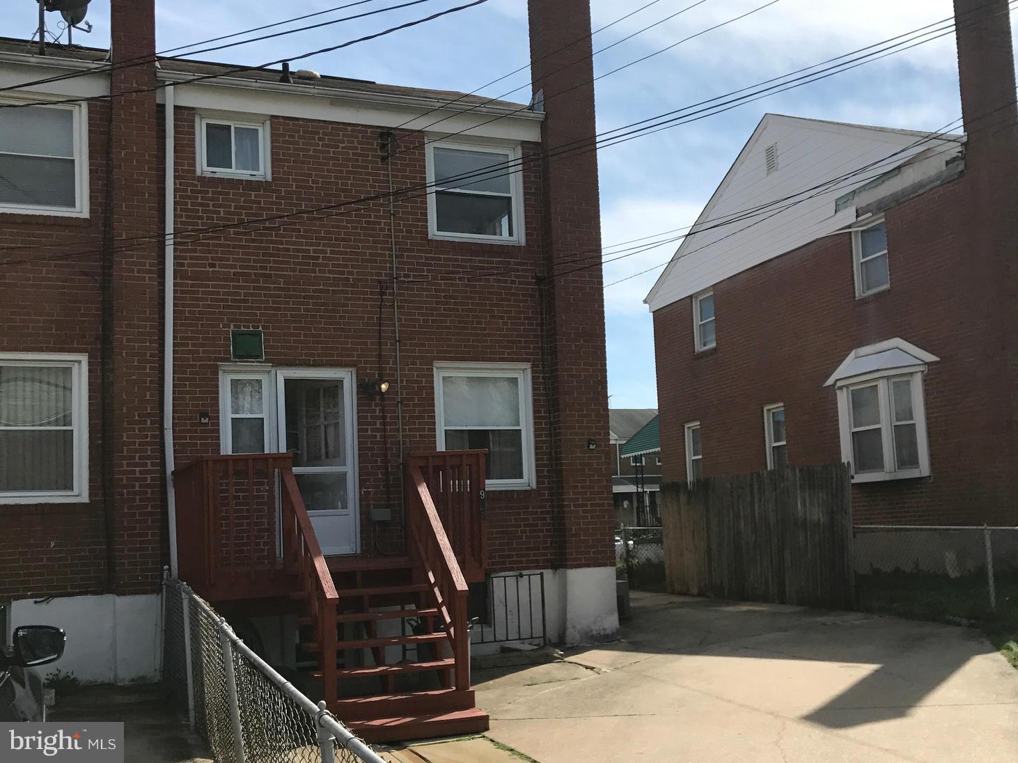 928 Arncliffe Road Baltimore, MD 21221 - Photo 3 of 27 Rear deck and off-street parking