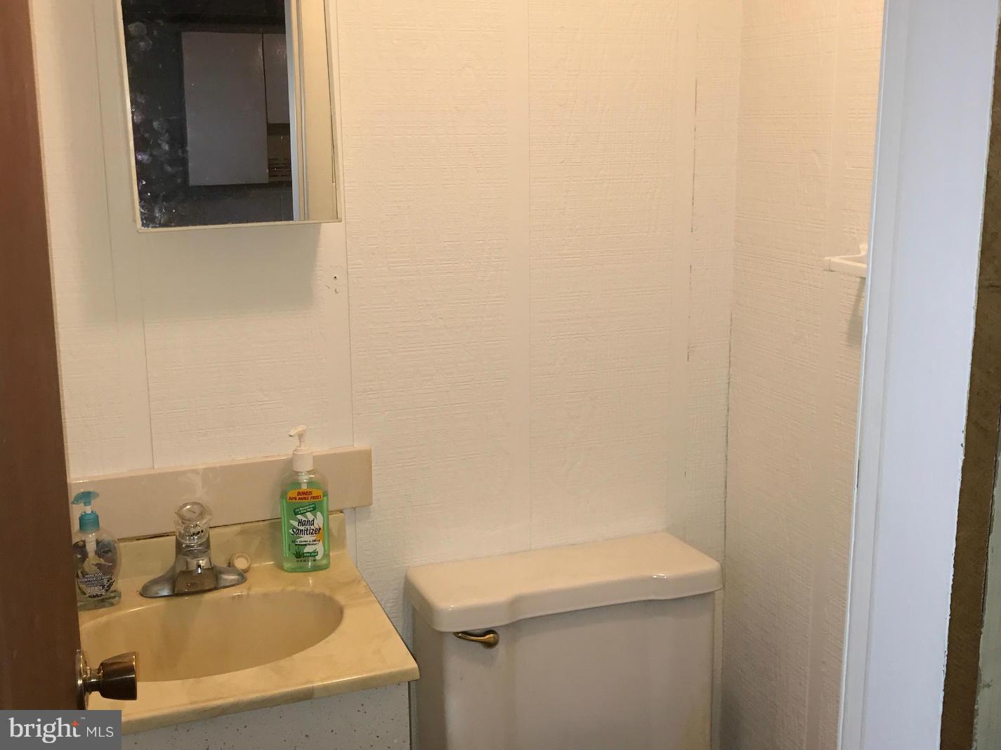 928 Arncliffe Road Baltimore, MD 21221 - Photo 21 of 27 Half Bath on Lower Level