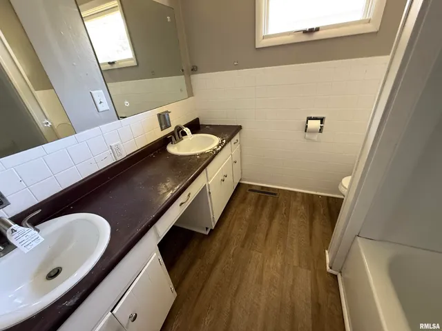 $64,000 | 211 East Cleveland Street, West Frankfort, IL 62896