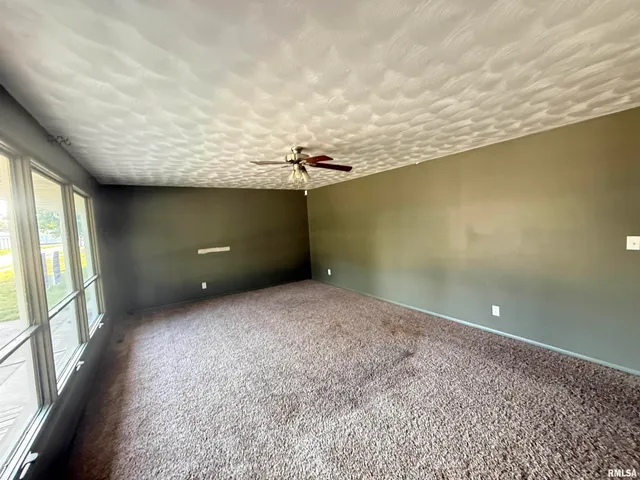 $64,000 | 211 East Cleveland Street, West Frankfort, IL 62896