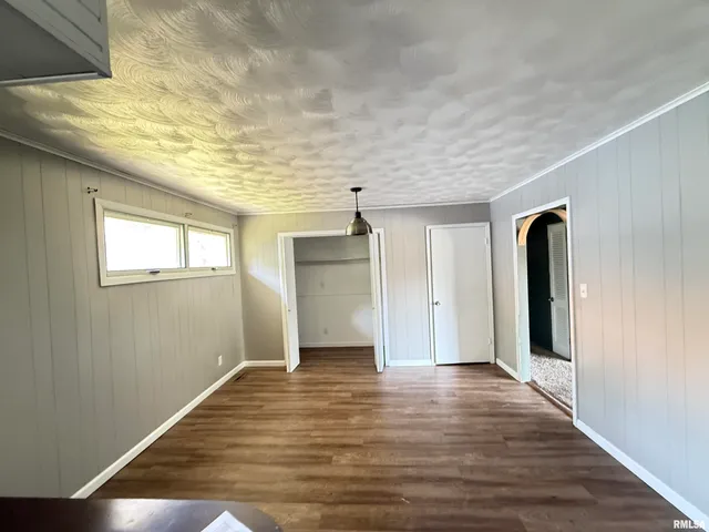 $64,000 | 211 East Cleveland Street, West Frankfort, IL 62896