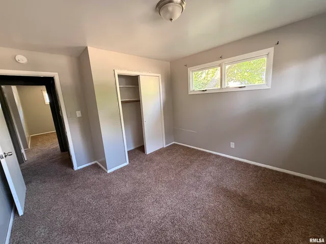 $64,000 | 211 East Cleveland Street, West Frankfort, IL 62896