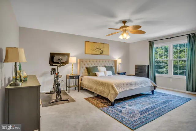 $349,900 | 35 Kensington Square, Mechanicsburg, PA 17050