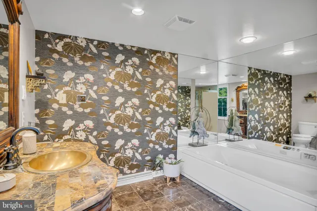 $349,900 | 35 Kensington Square, Mechanicsburg, PA 17050