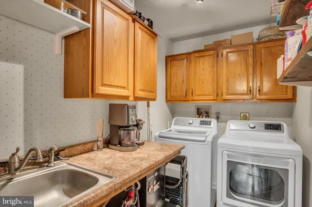 $349,900 | 35 Kensington Square, Mechanicsburg, PA 17050