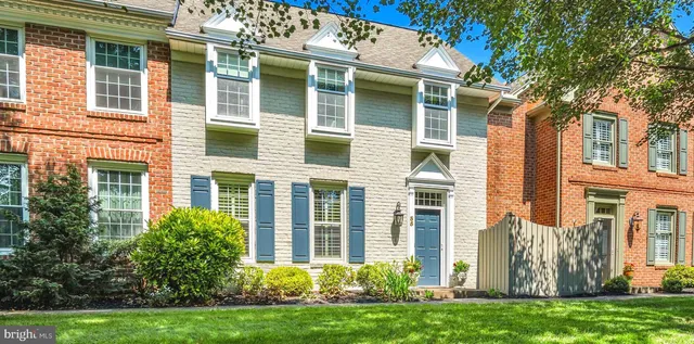 $354,900 | 35 Kensington Square, Mechanicsburg, PA 17050