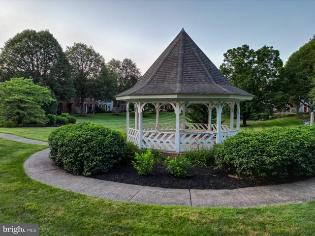 $354,900 | 35 Kensington Square, Mechanicsburg, PA 17050