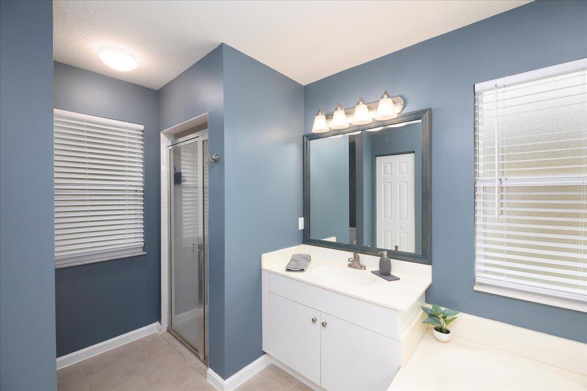 2815 Southwest Regal Terrace Stuart, FL 34997 - Photo 25 of 55 32-Image32