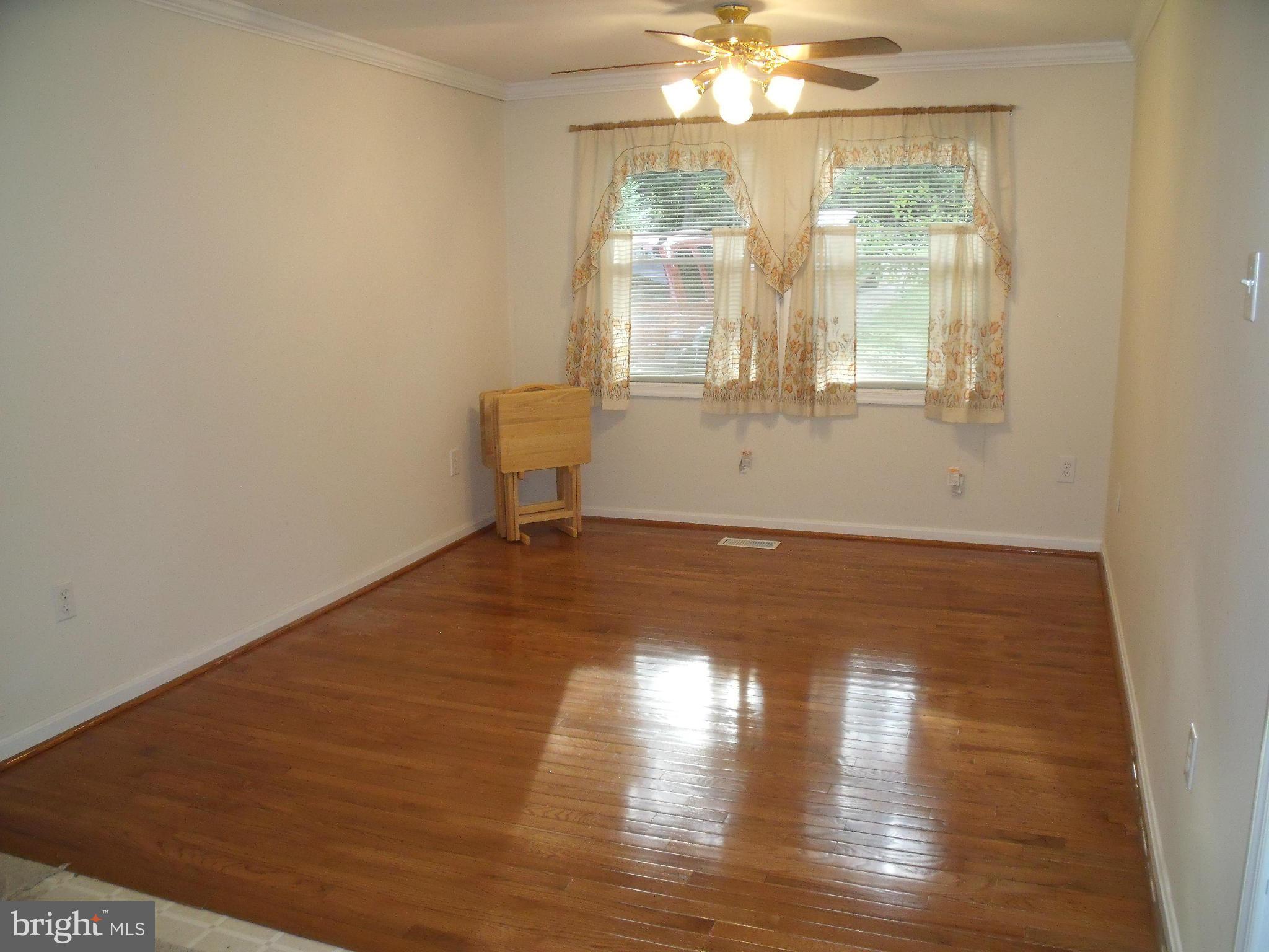 129 Eley Road Fredericksburg, VA 22406 - Photo 9 of 27 Dining Room