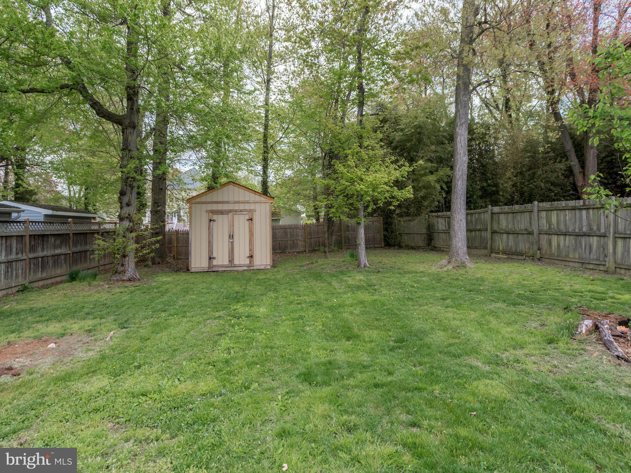4025 Roberts Road Fairfax, VA 22032 - Photo 5 of 21 Exterior (Rear)