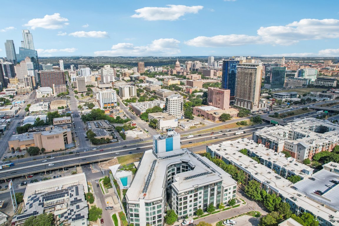 800 Embassy Drive, Unit 429 Austin, TX 78702 - Photo 30 of 40 a view of city