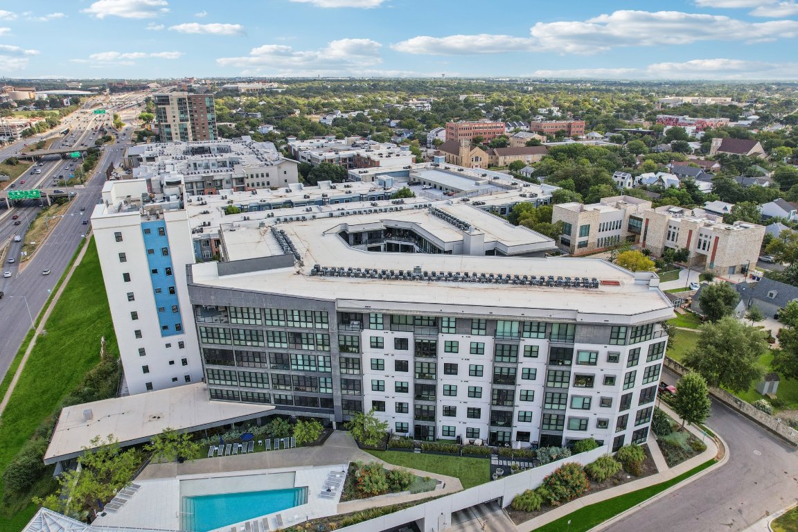 800 Embassy Drive, Unit 429 Austin, TX 78702 - Photo 33 of 40 a picture of city view