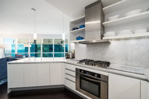 $1,899,000 | 77 Hudson Street, Unit PH 4901, Jersey City, NJ 07302