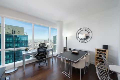 $1,899,000 | 77 Hudson Street, Unit PH 4901, Jersey City, NJ 07302